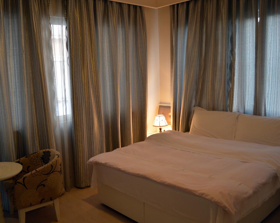 Select City Center Hotel 티라나 외부 사진
