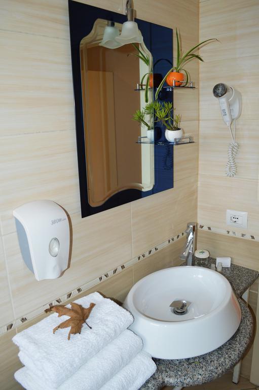 Select City Center Hotel 티라나 객실 사진