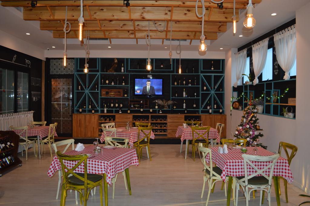 Select City Center Hotel 티라나 외부 사진
