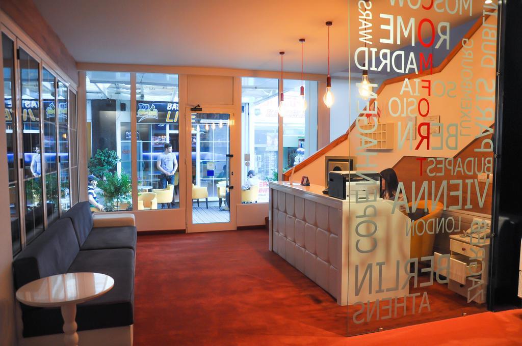 Select City Center Hotel 티라나 외부 사진